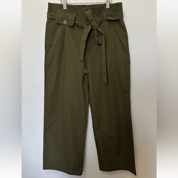 Anthropologie Pants - NWT Anthropologie Mariela Poplin Wide Leg Paper Bag Pants - Moss Size Large